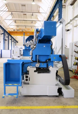 Horizontální soustruh HLM